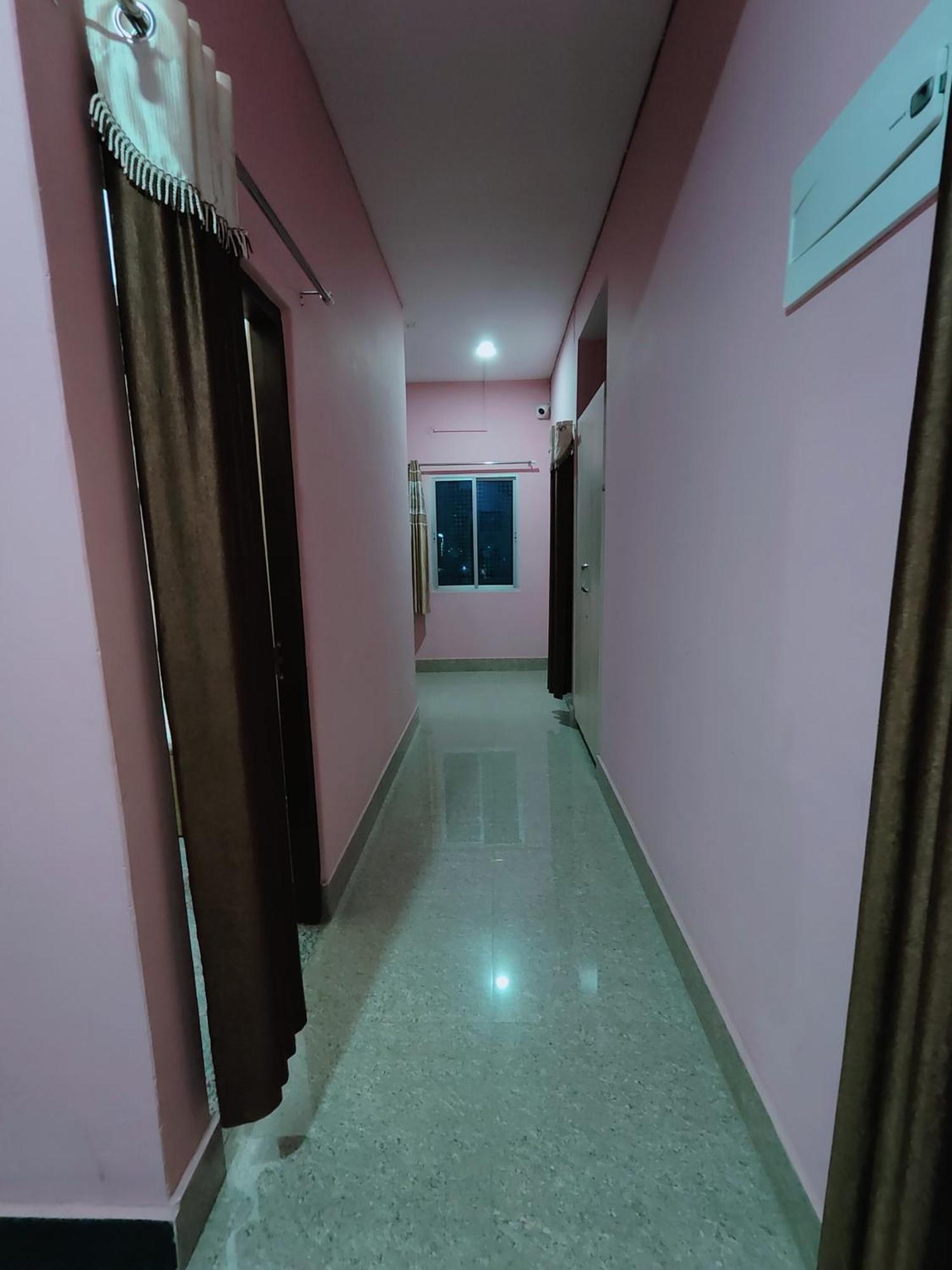 Gulab Lodge Siliguri Exterior foto